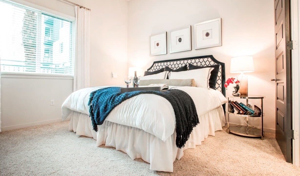 Photo of Bedroom in Warner Center