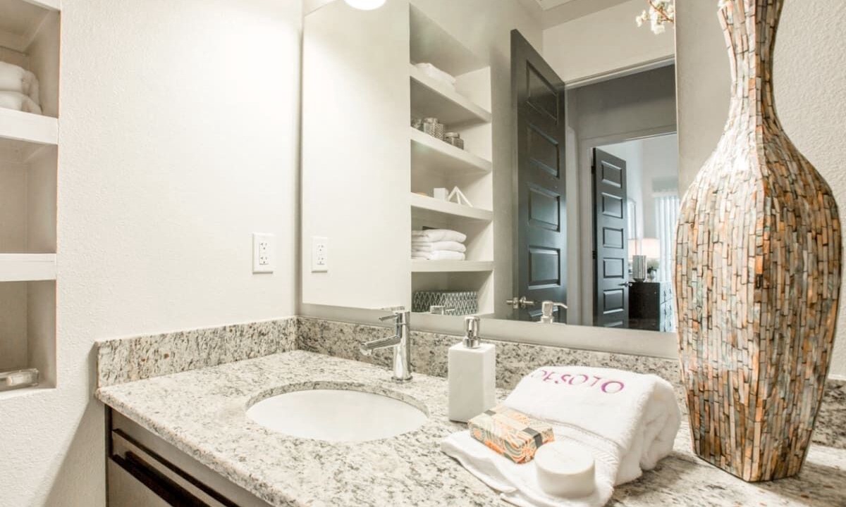 Photo of Bathroom in Warner Center