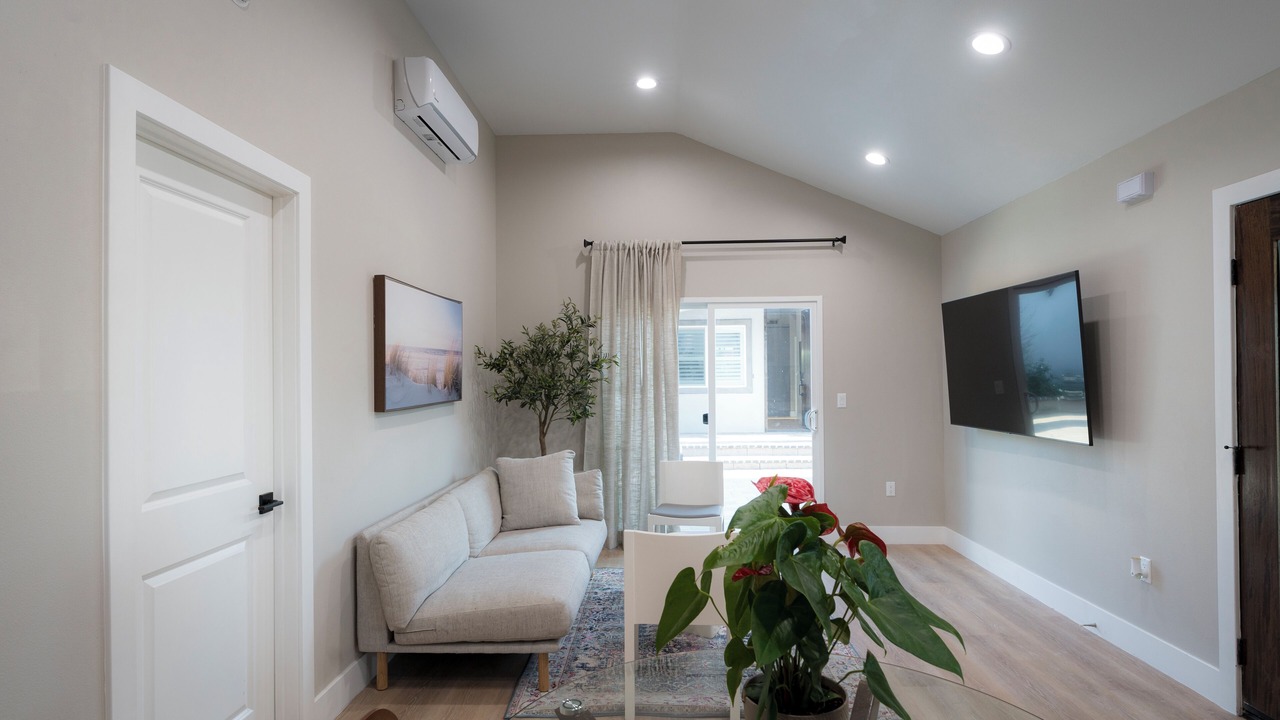 Photo of Livingroom in Hermosa Village