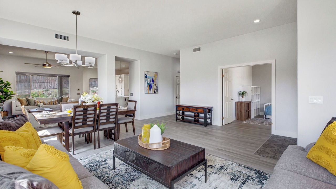 Photo of Livingroom in Rancho Cucamonga
