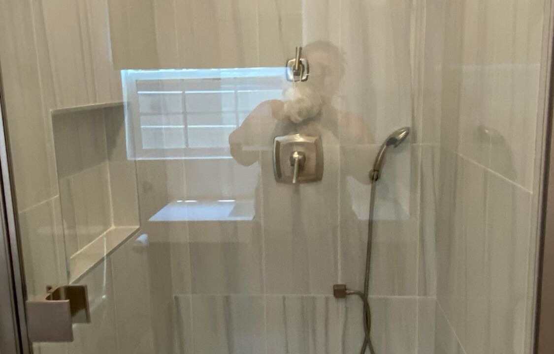 Photo of Bathroom in Tarzana