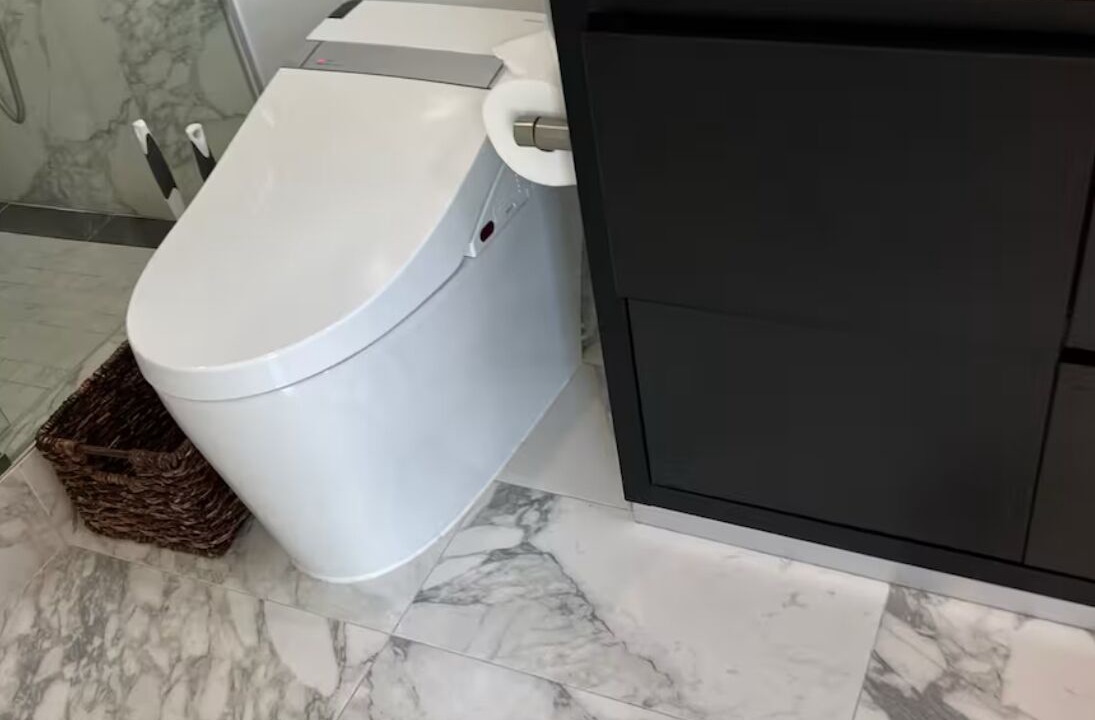 Photo of Bathroom in Tarzana