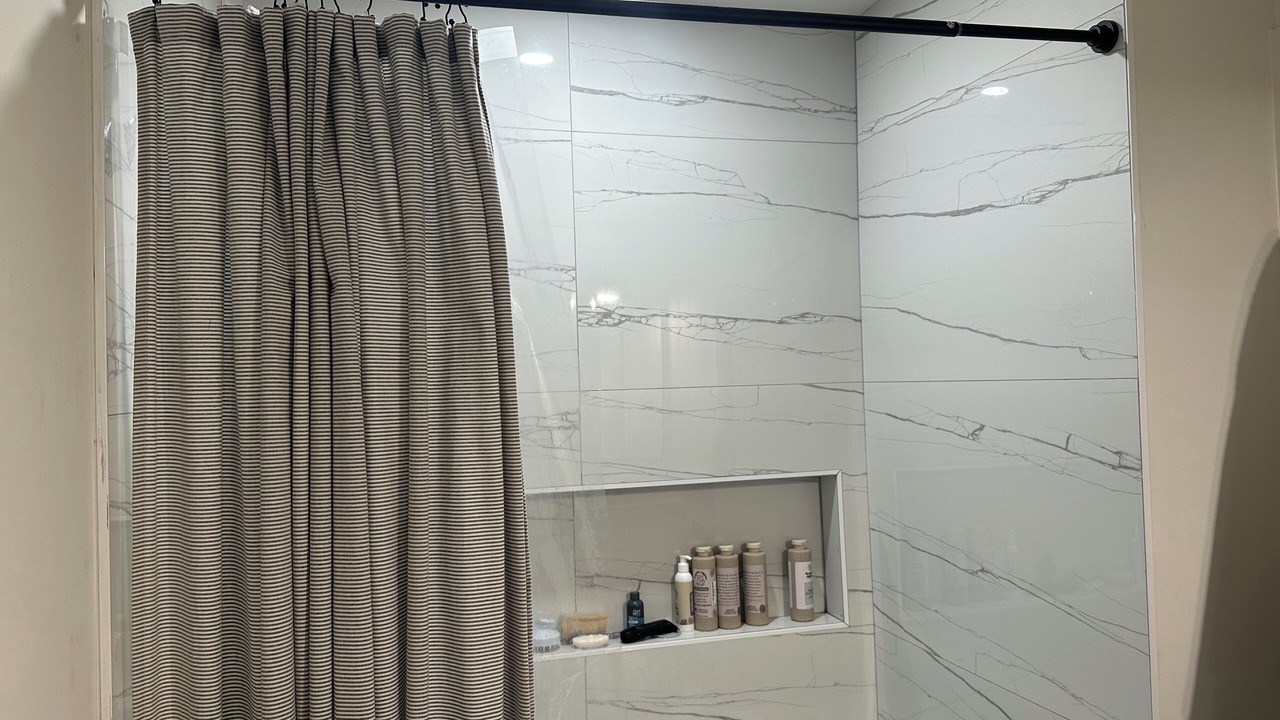 Photo of Bathroom in Allied Gardens