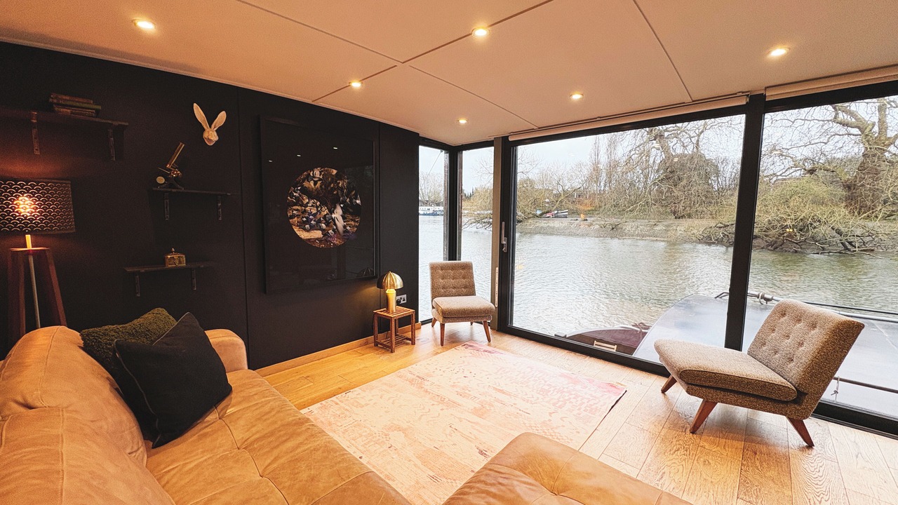 Photo of Livingroom in London Borough of Hounslow