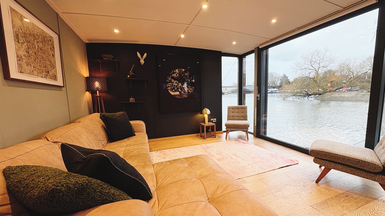 Photo of Livingroom in London Borough of Hounslow