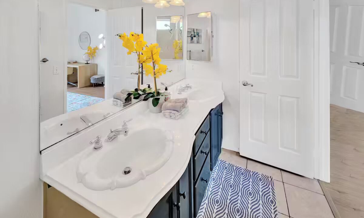 Photo of Bathroom in Stevenson Ranch