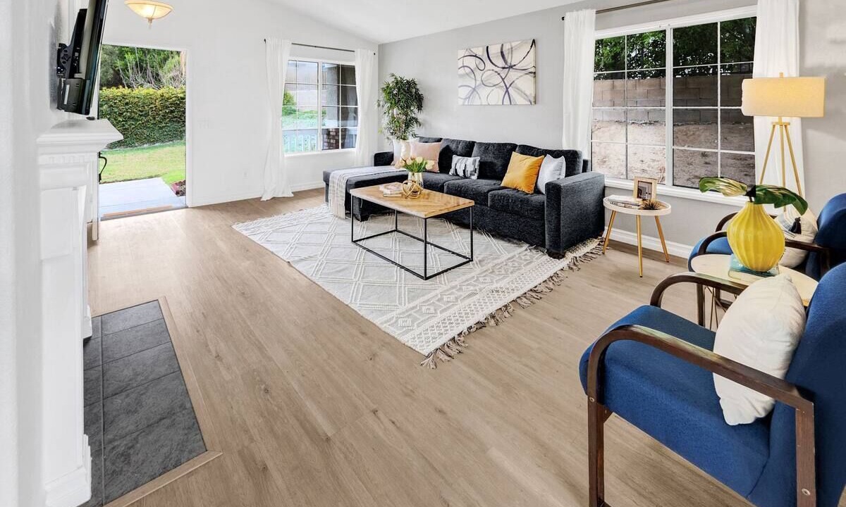 Photo of Livingroom in Stevenson Ranch