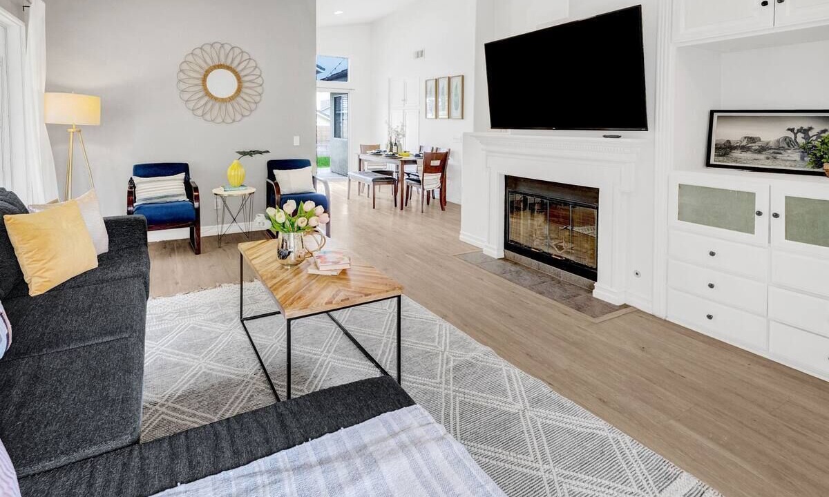 Photo of Livingroom in Stevenson Ranch