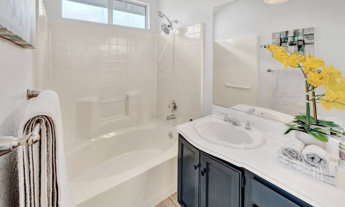 Photo of Bathroom in Stevenson Ranch