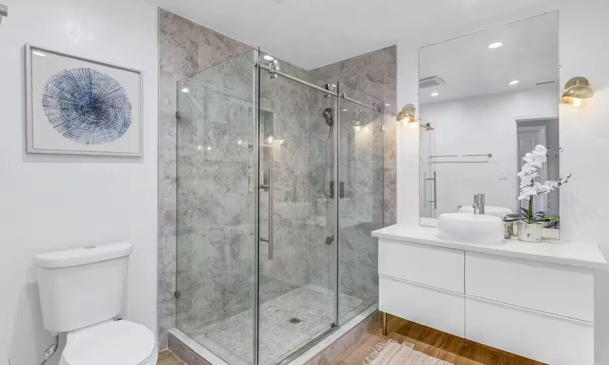 Photo of Bathroom in Seaside