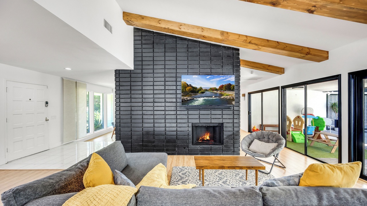 Photo of Livingroom in Patton