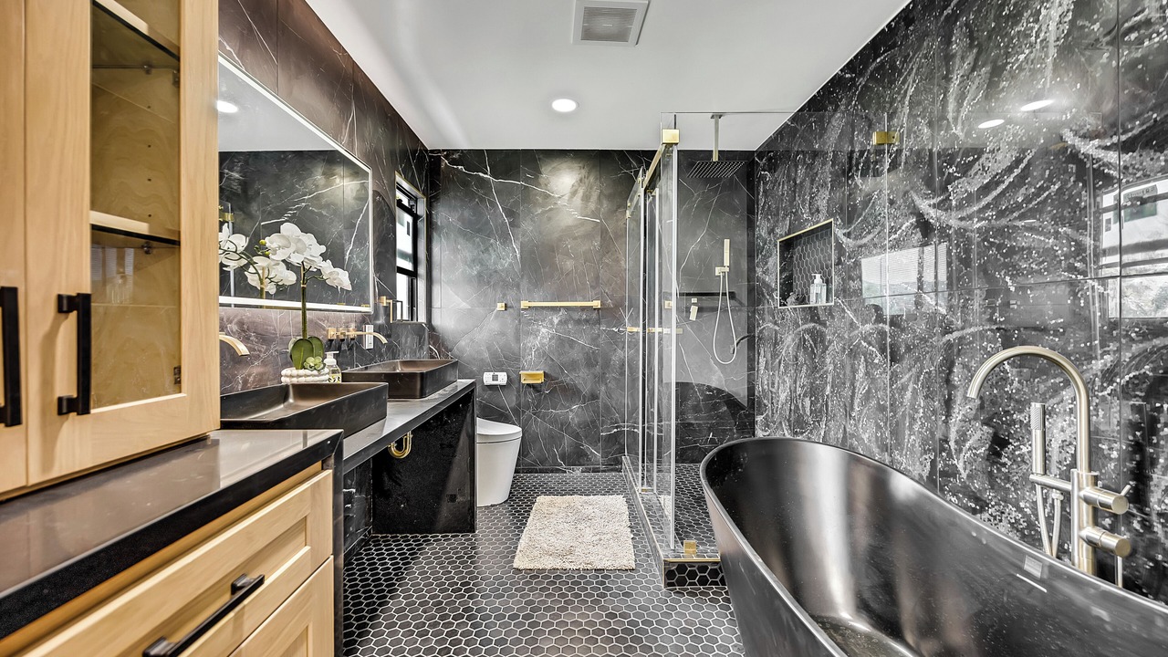 Photo of Bathroom in Norco