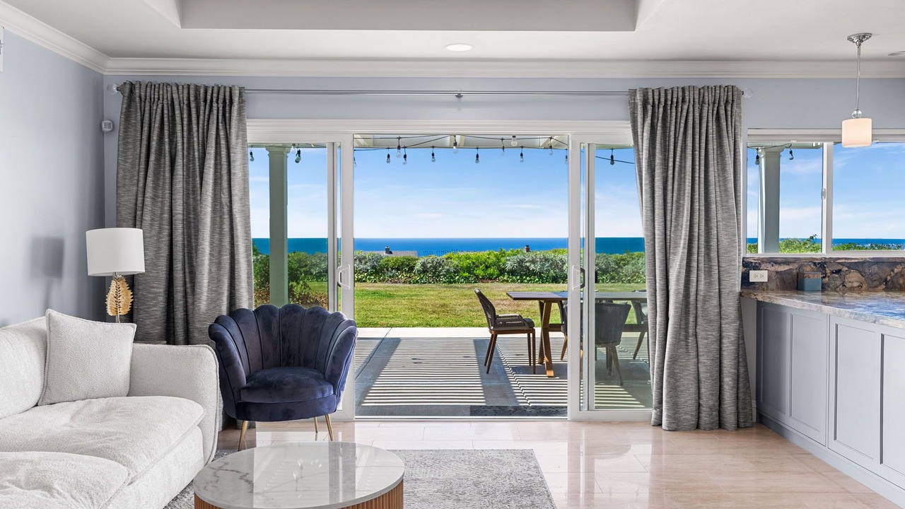 Photo of Livingroom in Corona del Mar