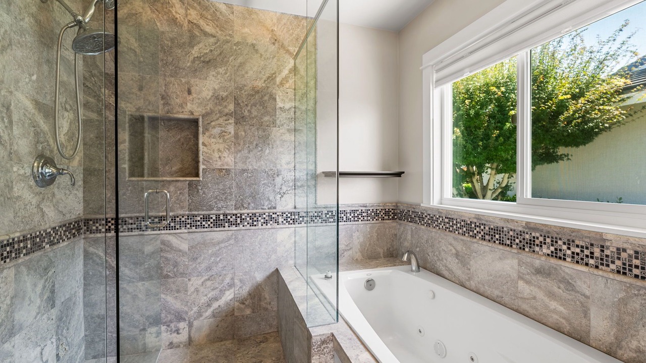 Photo of Bathroom in Corona del Mar