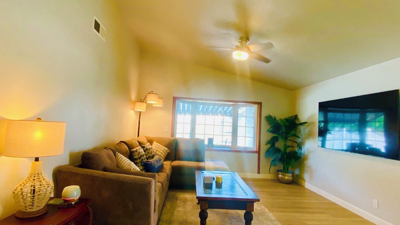 Photo of Livingroom in Placentia