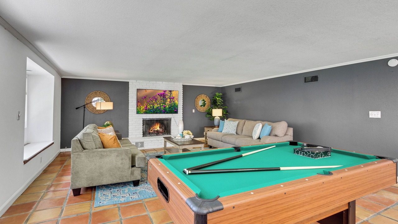 Photo of Livingroom in Canyon Country