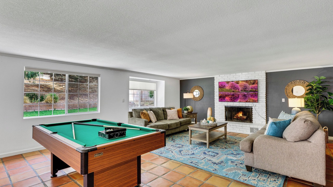 Photo of Livingroom in Canyon Country