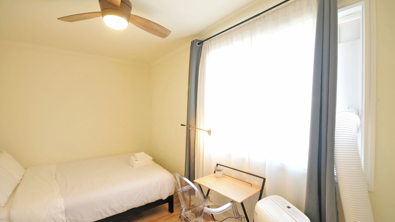 Photo of Bedroom in El Monte