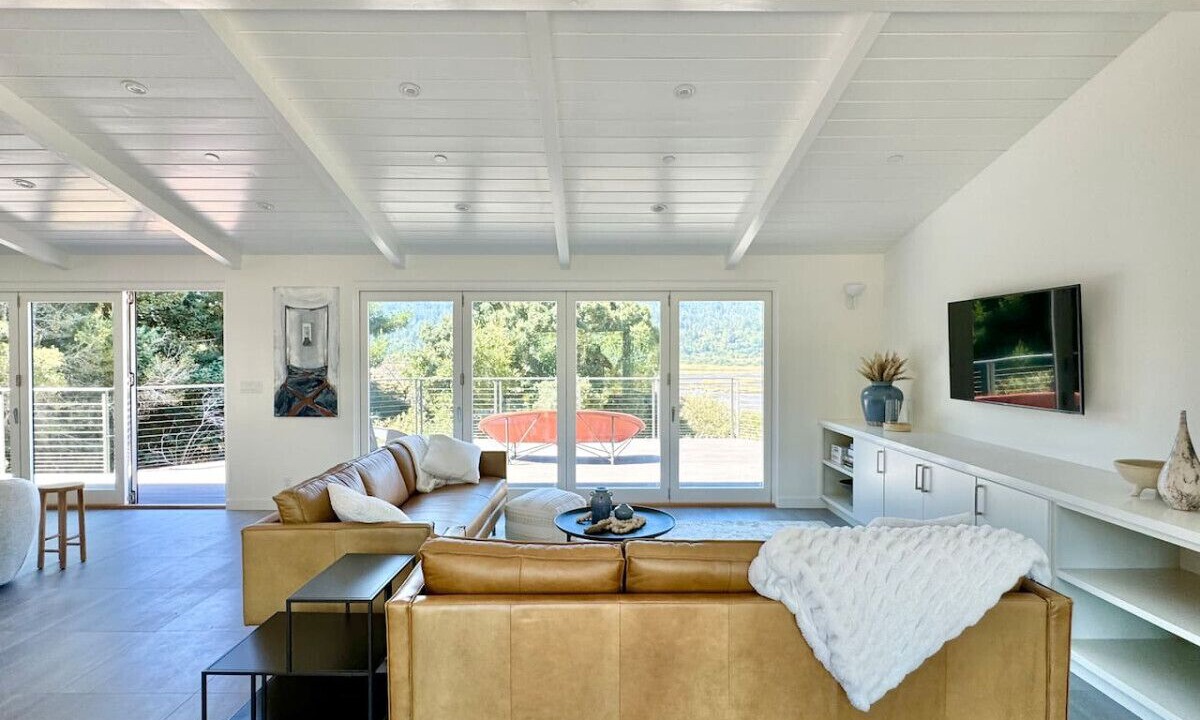 Photo of Livingroom in Point Reyes Station