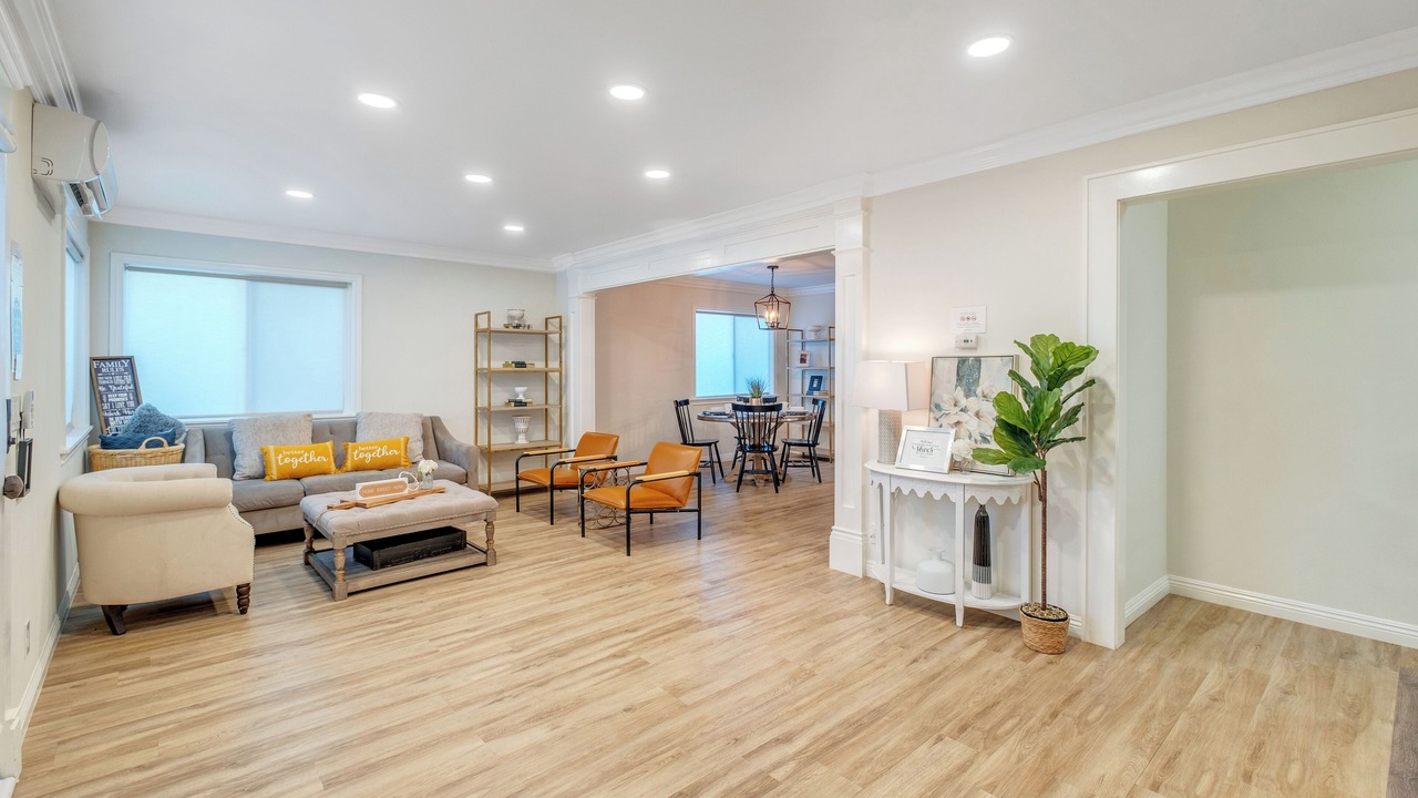Photo of Livingroom in El Monte