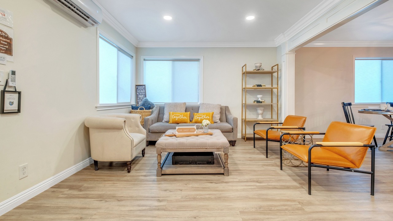 Photo of Livingroom in El Monte
