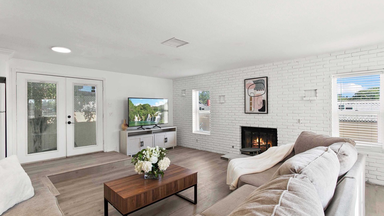 Photo of Livingroom in Upland