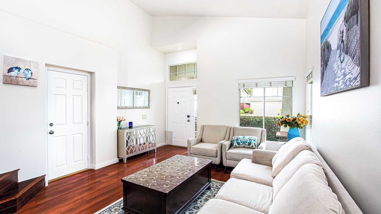 Photo of Livingroom in Corona
