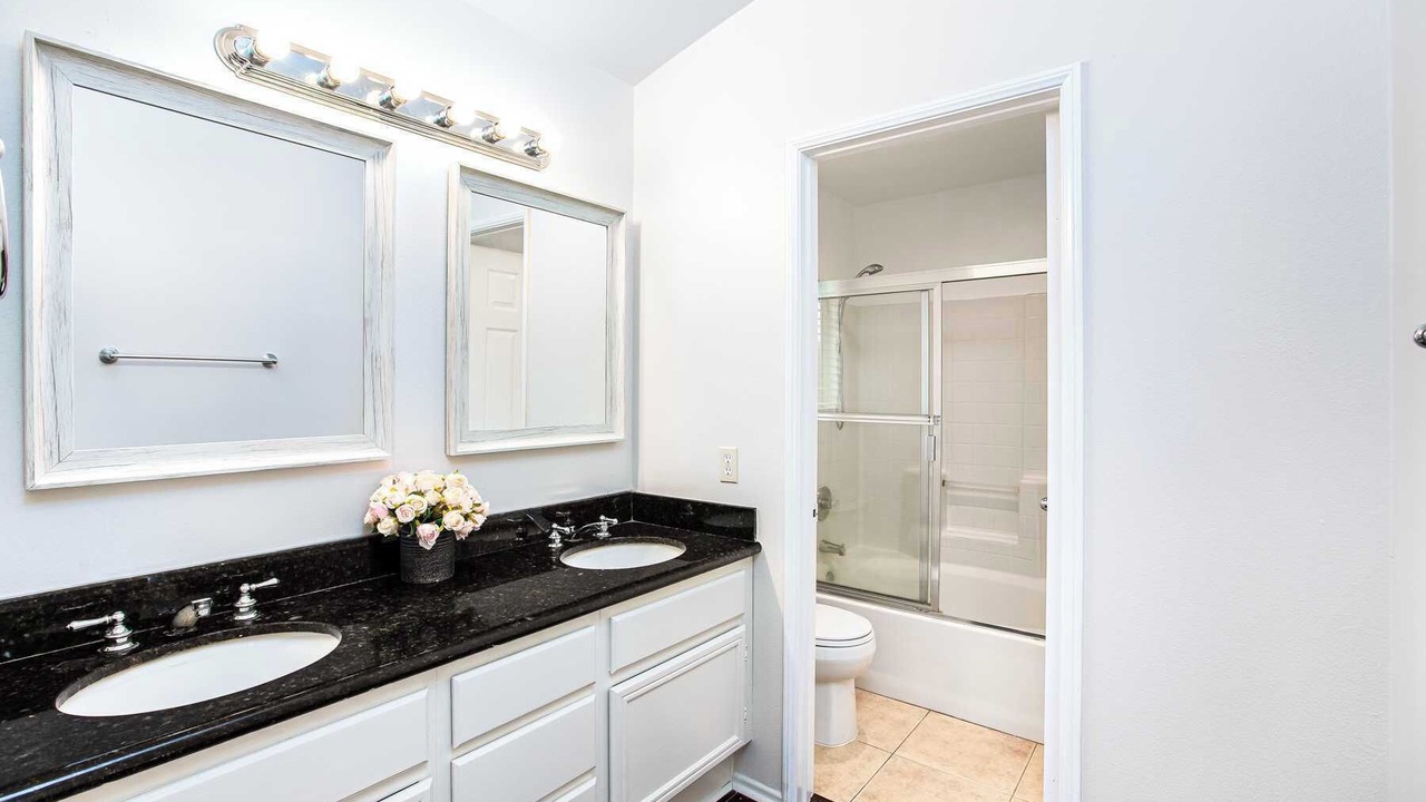 Photo of Bathroom in Corona