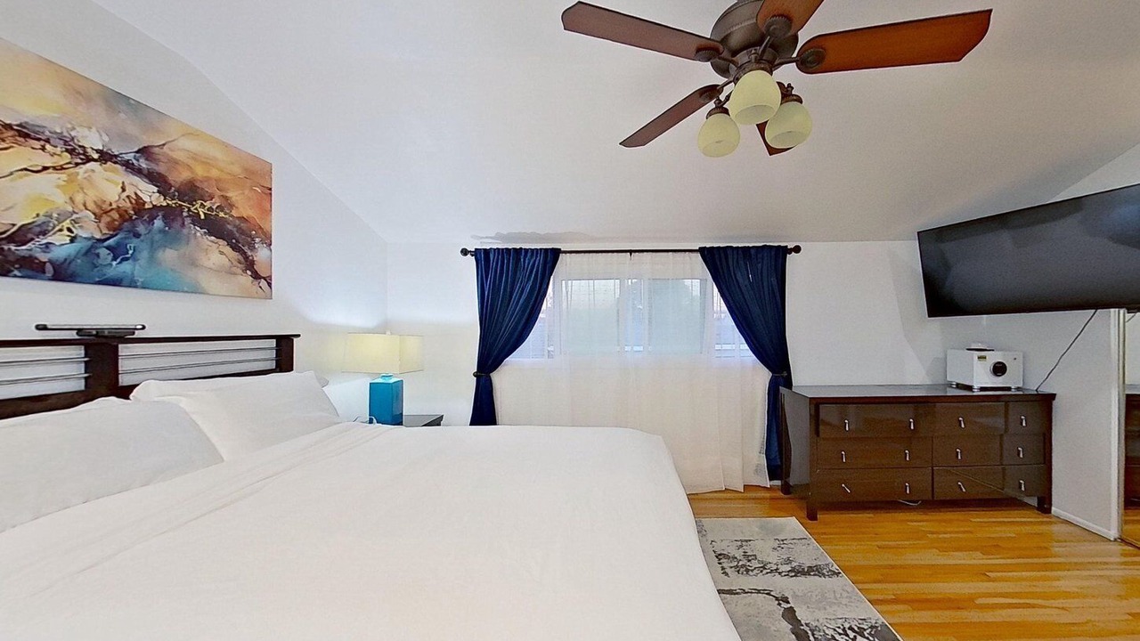 Photo of Bedroom in Harbor Gateway North