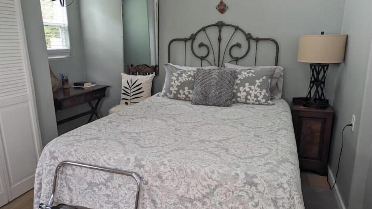 Photo of Bedroom in Topanga