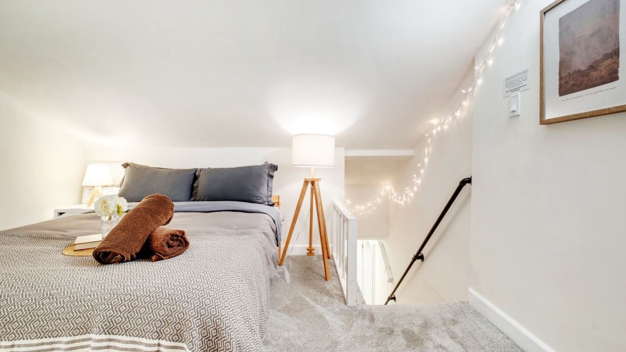 Photo of Bedroom in Monterey Park