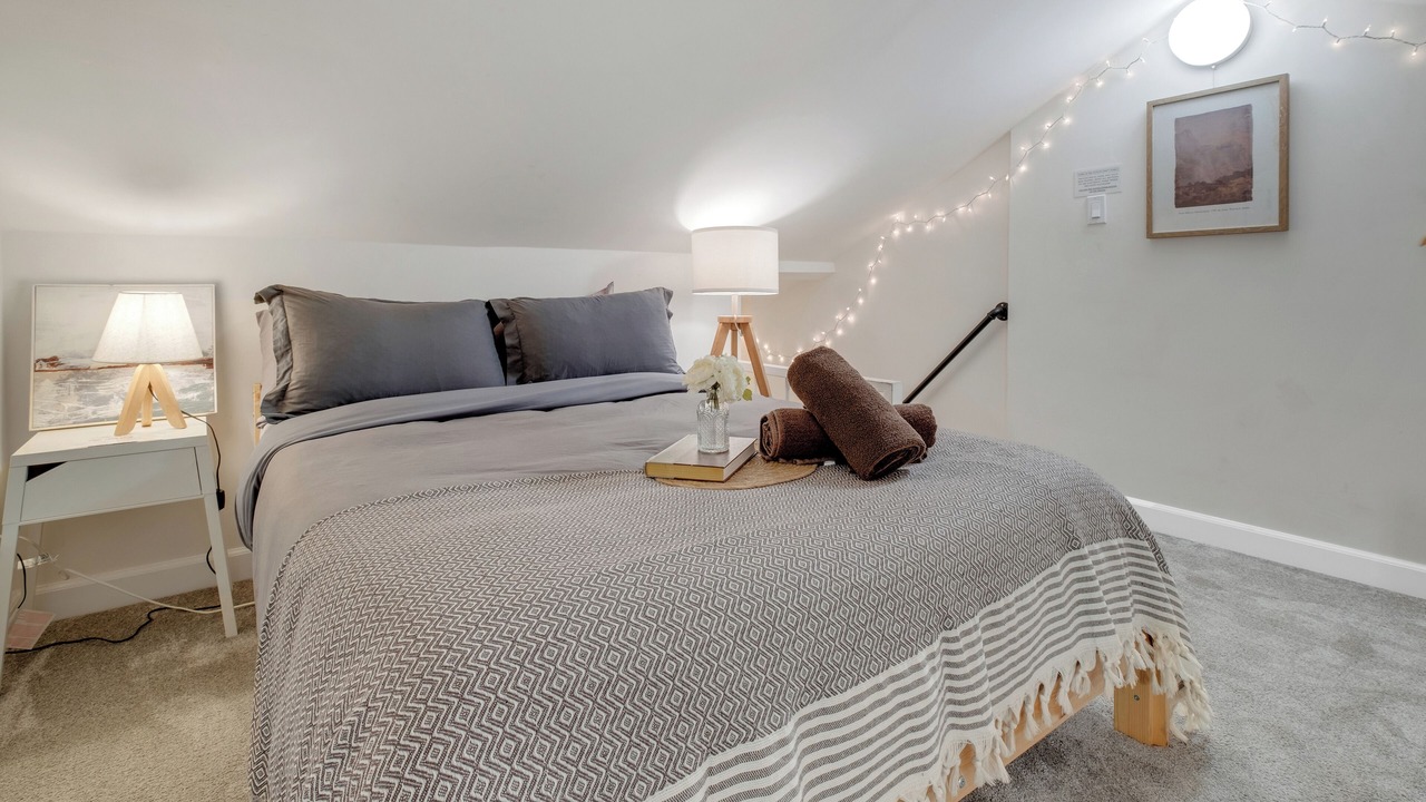 Photo of Bedroom in Monterey Park