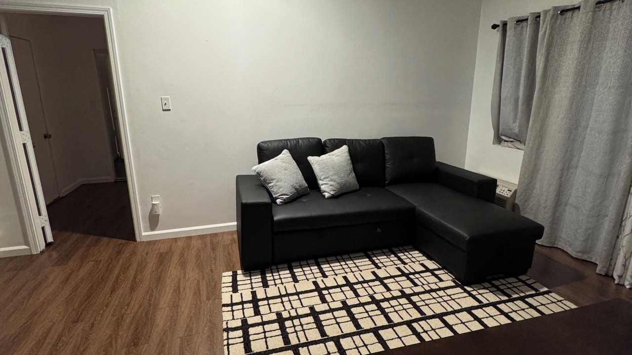 Photo of Livingroom in Sawtelle