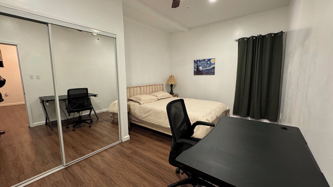 Photo of Bedroom in Sawtelle