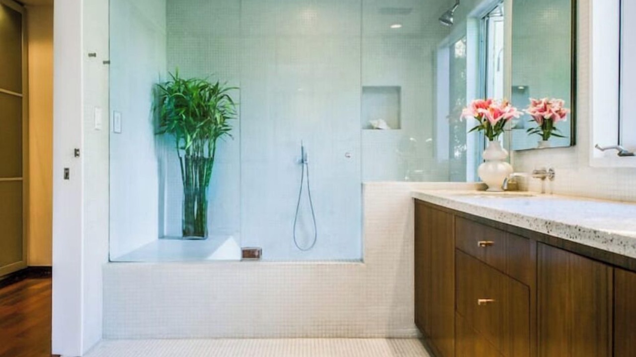 Photo of Bathroom in Hollywood Hills