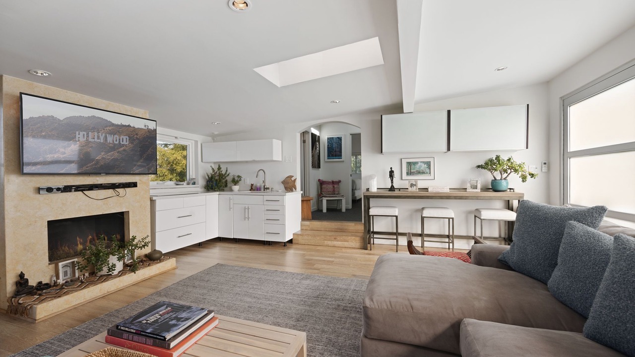 Photo of Livingroom in Hollywood Hills