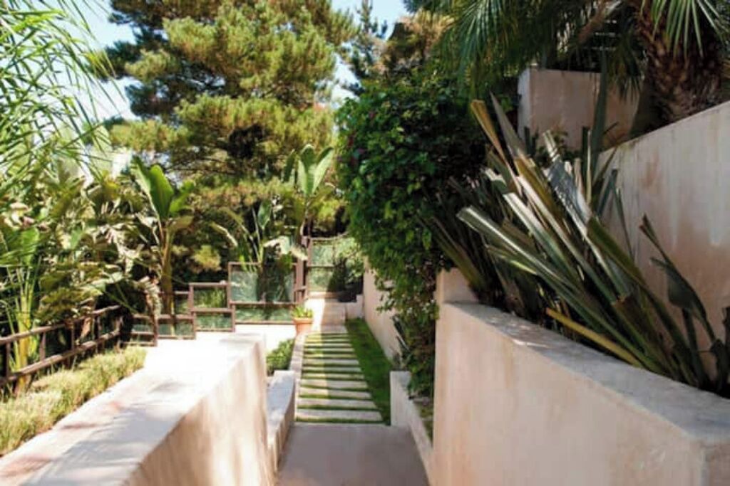 Photo of Outdoor in Hollywood Hills