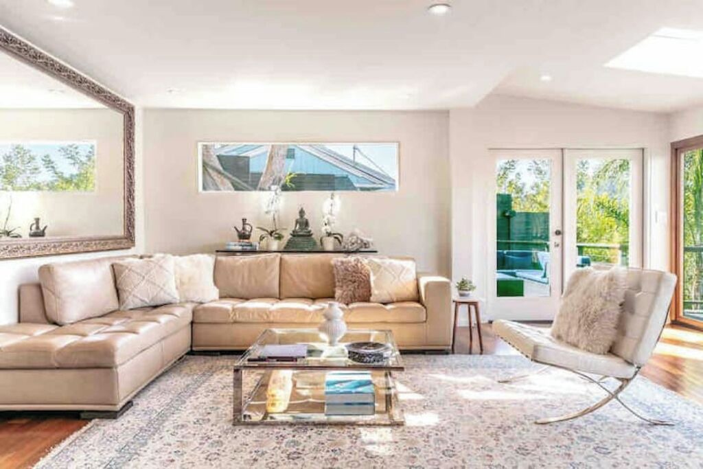 Photo of Livingroom in Hollywood Hills