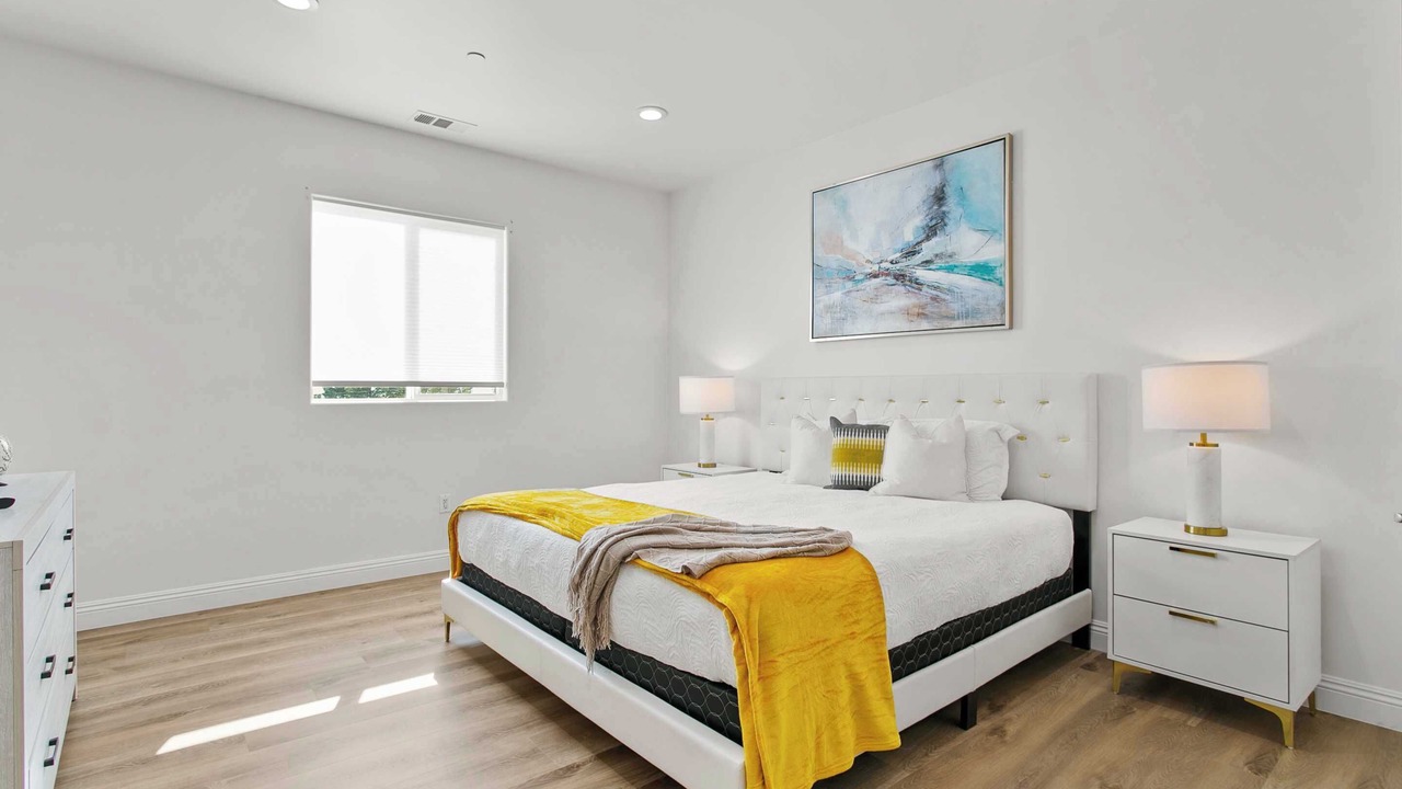 Photo of Bedroom in Sylmar