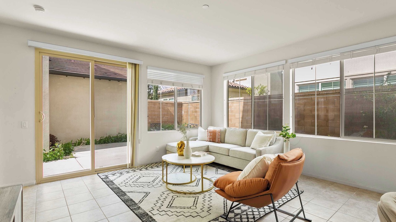 Photo of Livingroom in Portola Springs
