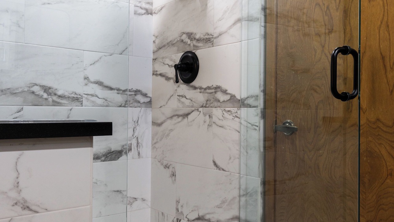 Photo of Bathroom in Green Valley Lake