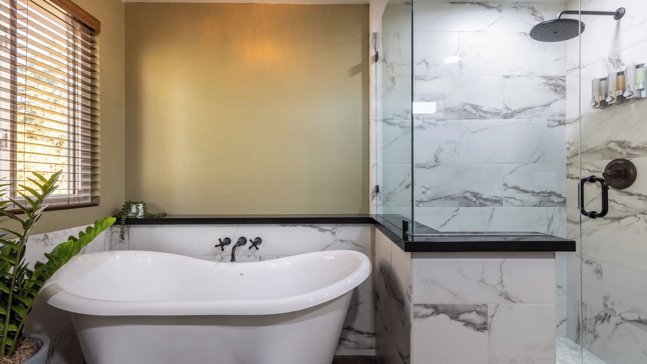 Photo of Bathroom in Green Valley Lake