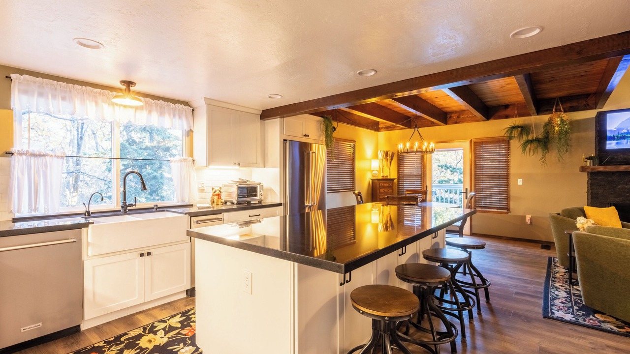Photo of Kitchen in Green Valley Lake