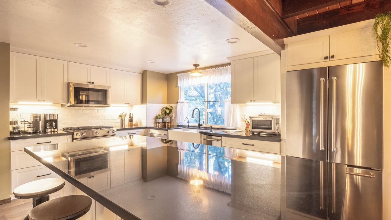 Photo of Kitchen in Green Valley Lake