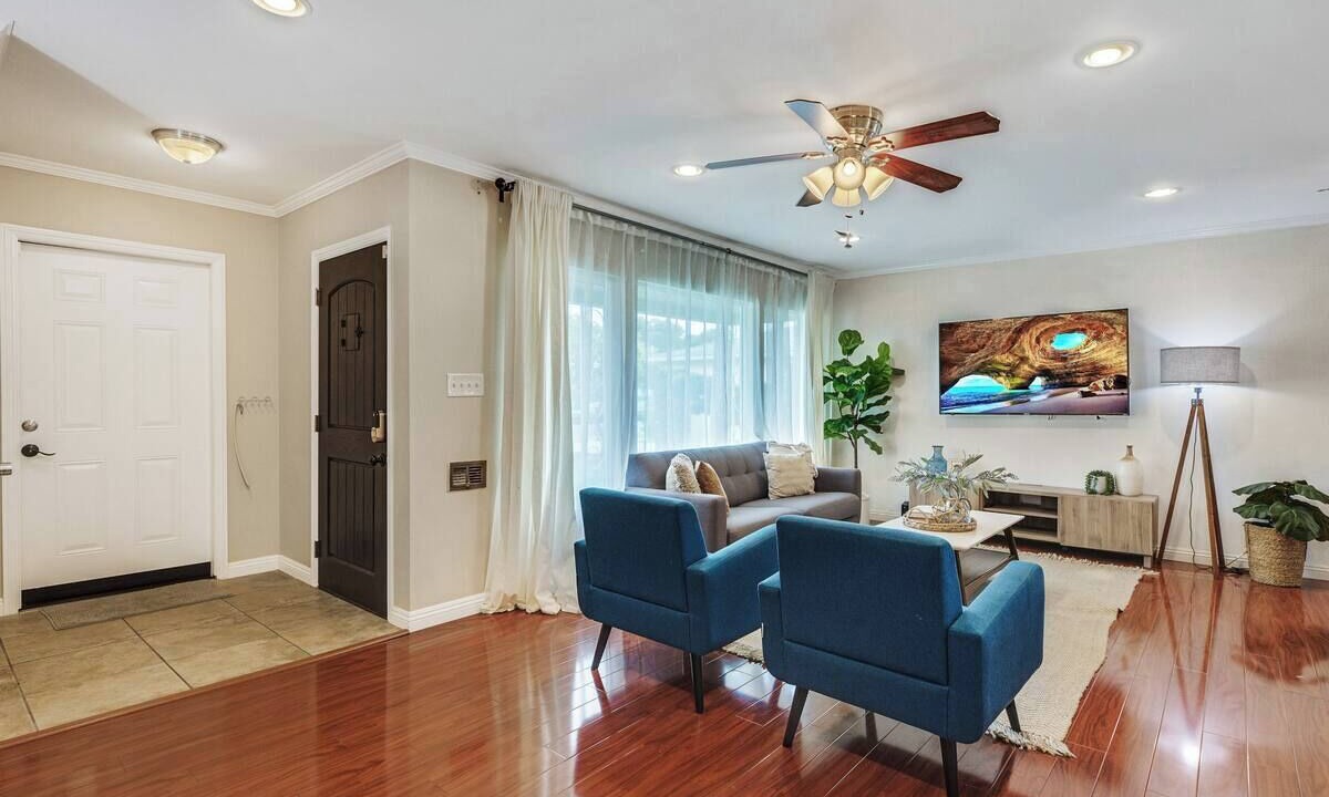 Photo of Livingroom in Gardena