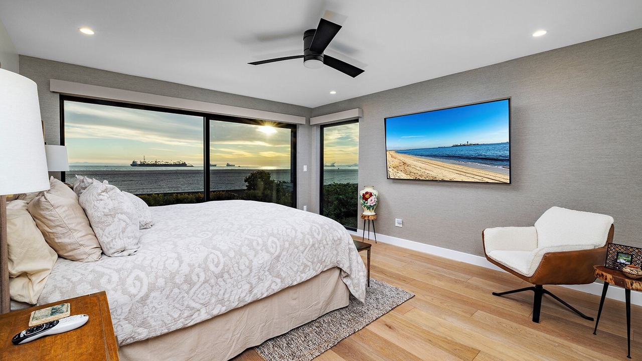 Photo of Bedroom in Peninsula