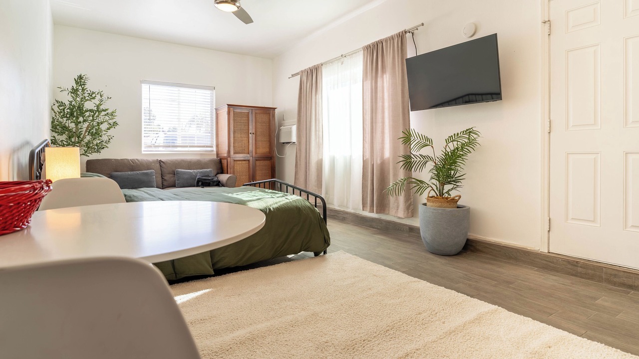 Photo of Bedroom in Meiners Oaks