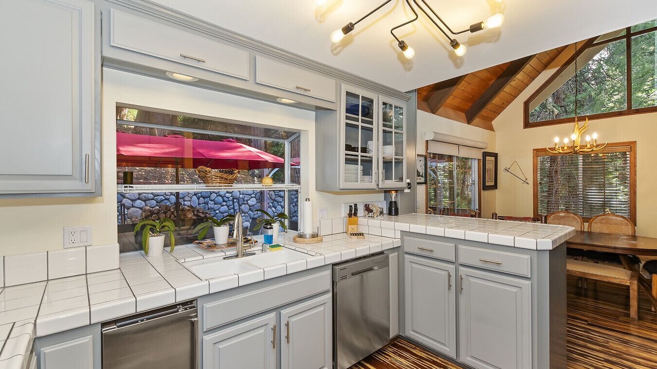 Photo of Kitchen in Cedar Glen