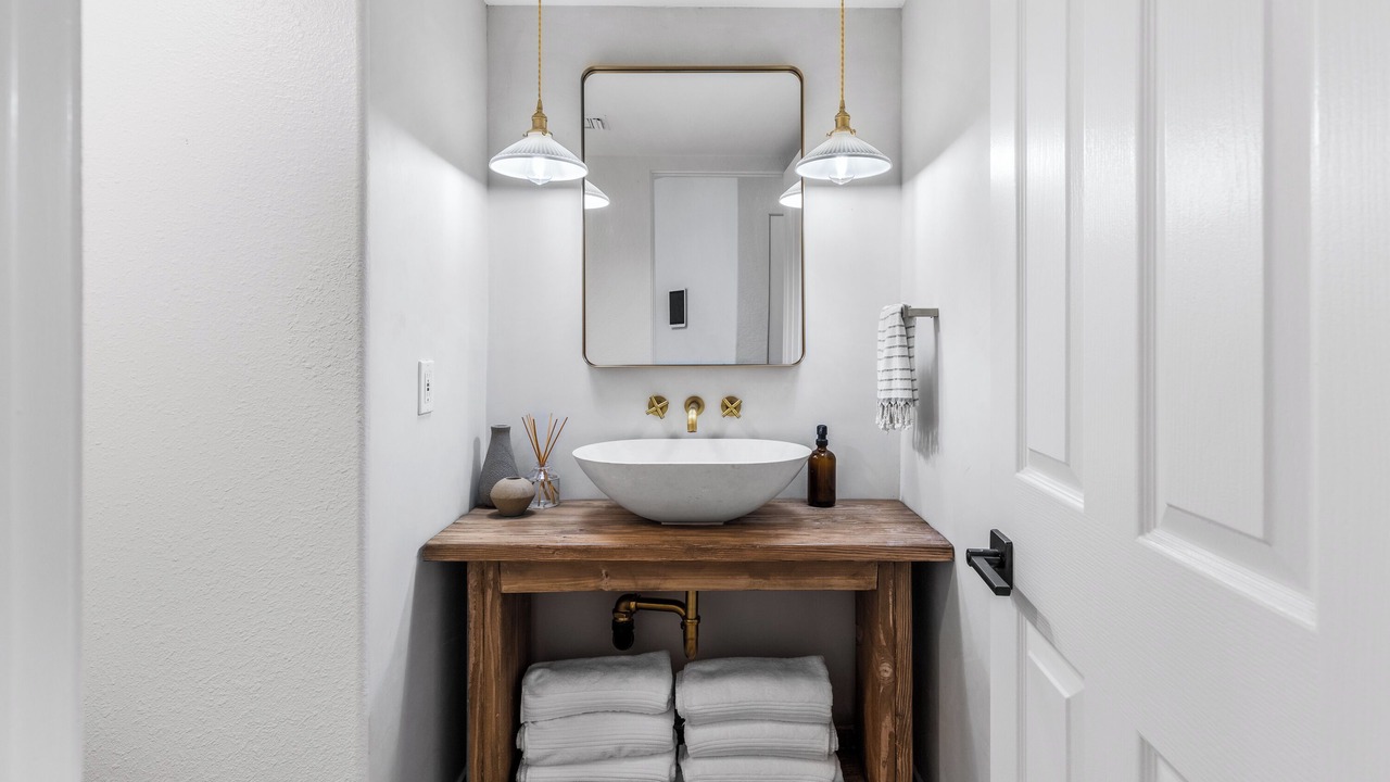 Photo of Bathroom in Chino Canyon