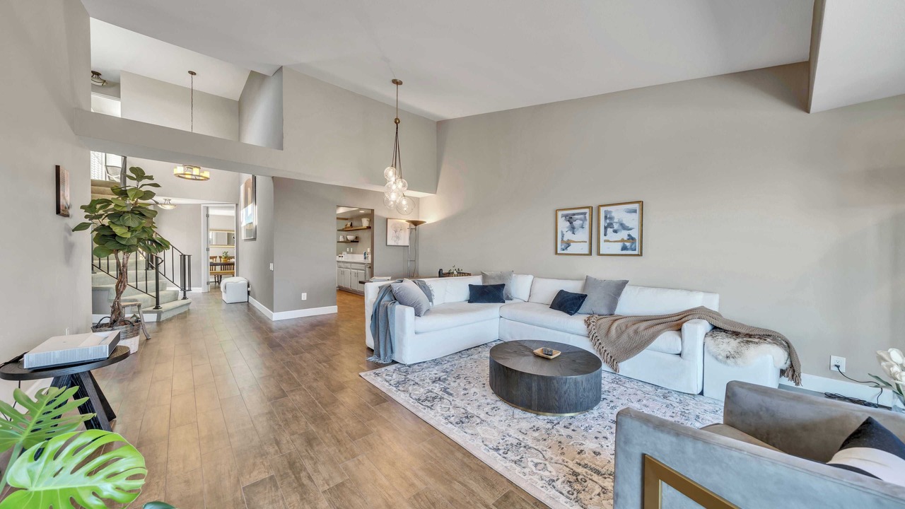 Photo of Livingroom in Yorba Linda